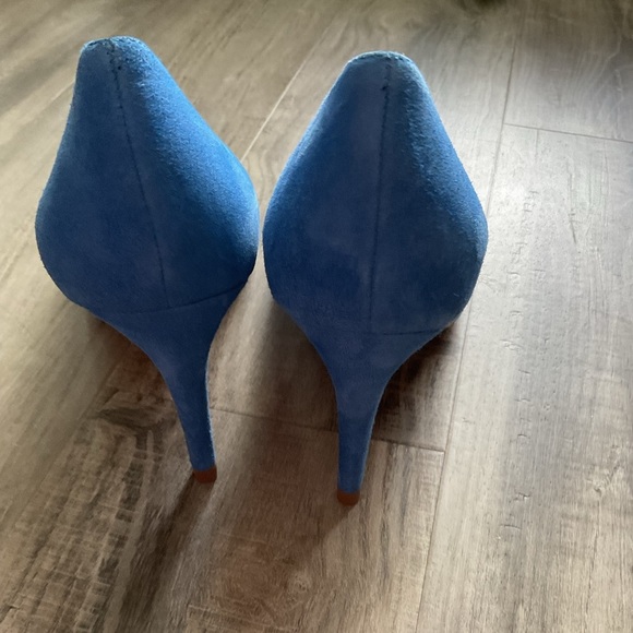 L'AGENCE Women's Size 39.5 Provence Blue Suede High Heeled Pumps Pointed - Picture 2 of 6